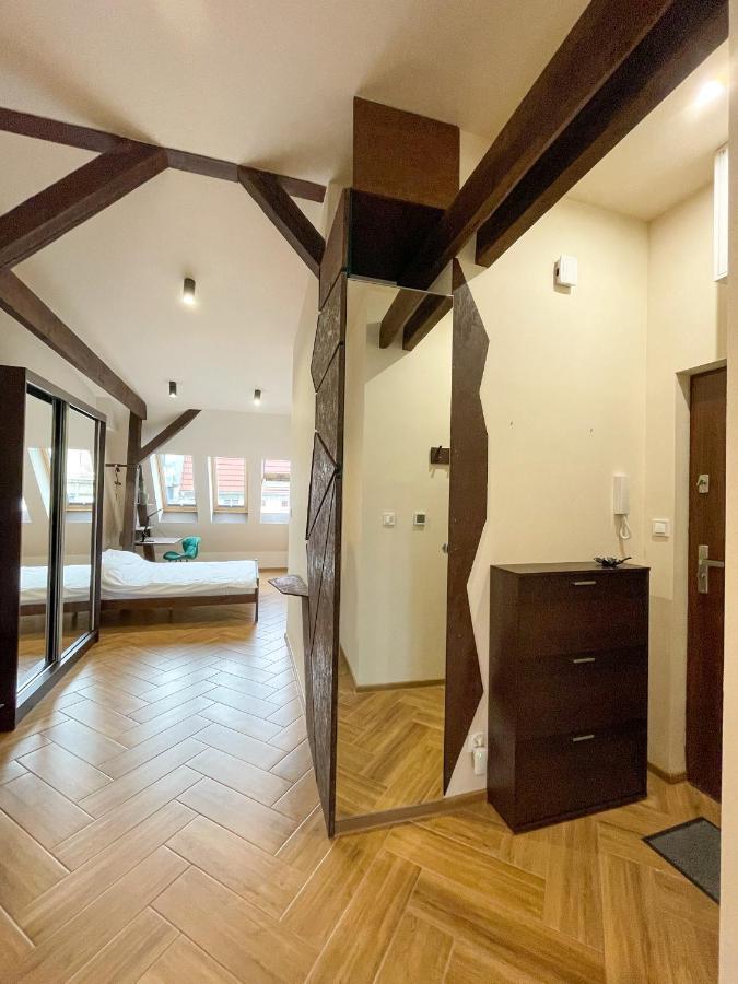 Long Attic Studio Poznan Luaran gambar