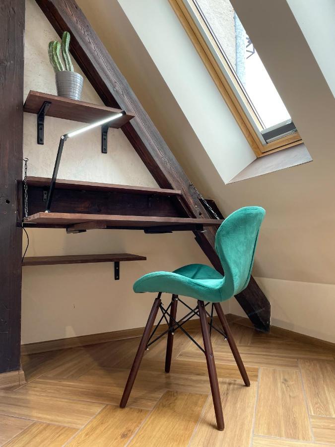 Long Attic Studio Poznan Luaran gambar